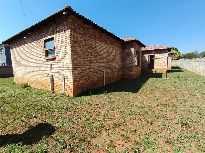 4 Bedroom Property for Sale in Vaalpark Free State
